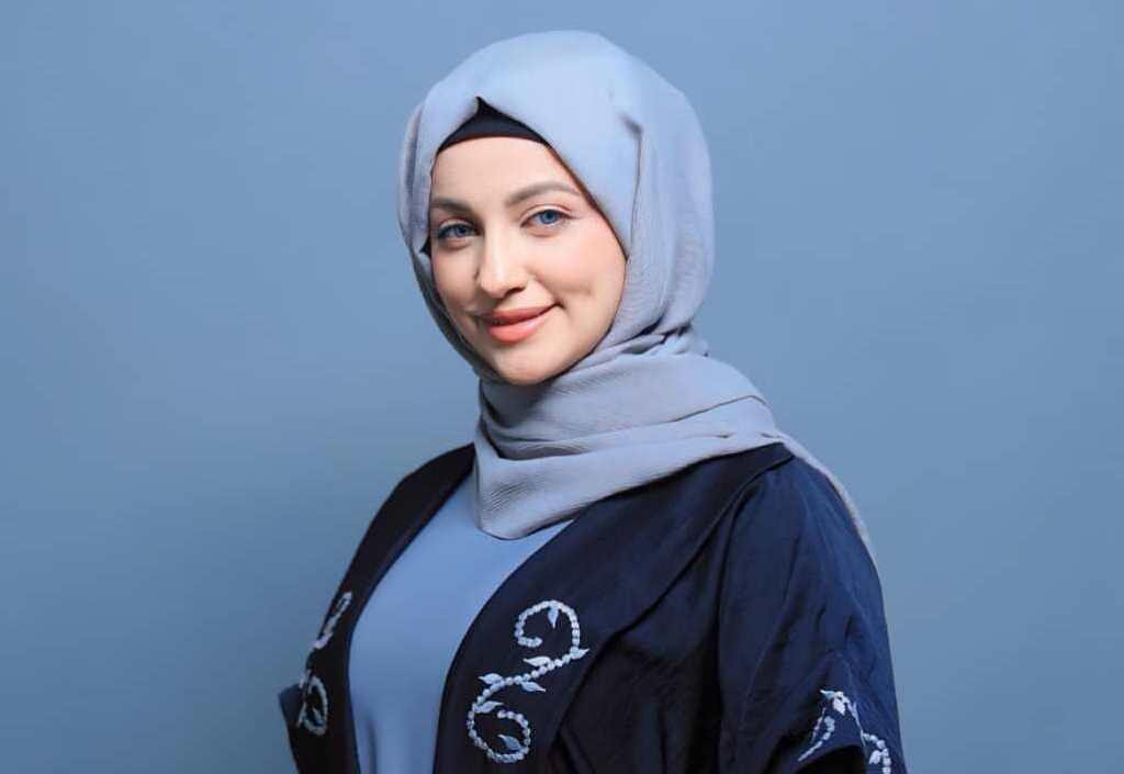 الإعلامية علياء علي (الفانوس)