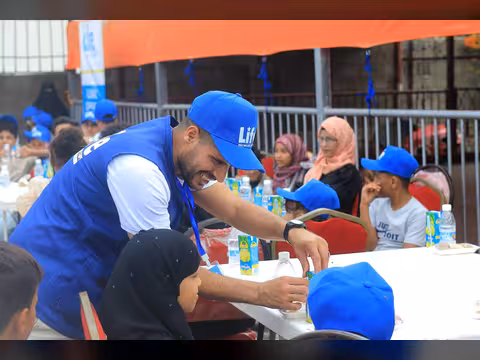 تعز تحتفي بـ 300 يتيم في فعالية ترفيهية مميزة