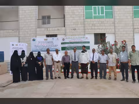 تدشين حملة الرش الضبابي والتوعية المجتمعية لمكافحة الملاريا وحمى الضنك في لحج