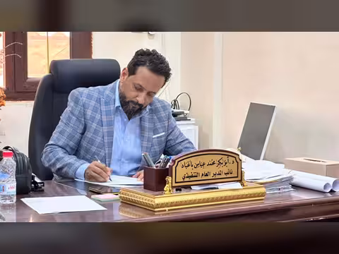 هيئة الأدوية بعدن تدعو لتعزيز التصنيع المحلي وتحقيق الأمن الصحي