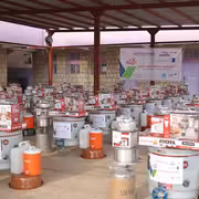 بتمويل من مؤسسة صلة للتنمية توزيع 31 حالة ايوائية غير غذائية لدعم الأسر الأشد احتياجا في لحج